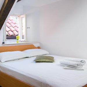 Camera con letto king size